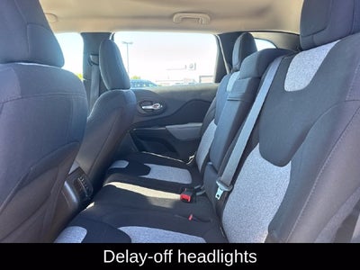 2014 Jeep Cherokee Sport
