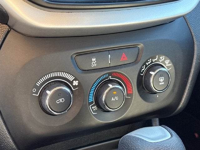 2014 Jeep Cherokee Sport