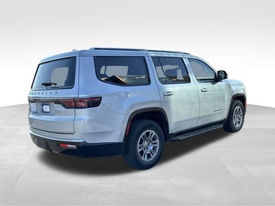 2023 Jeep Wagoneer Base