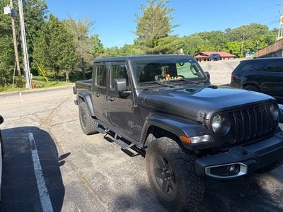 2021 Jeep Gladiator Sport