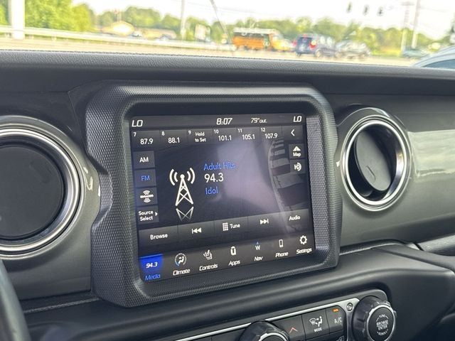 2022 Jeep Gladiator Overland