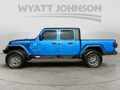 2022 Jeep Gladiator Overland