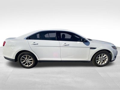2014 Ford Taurus SE