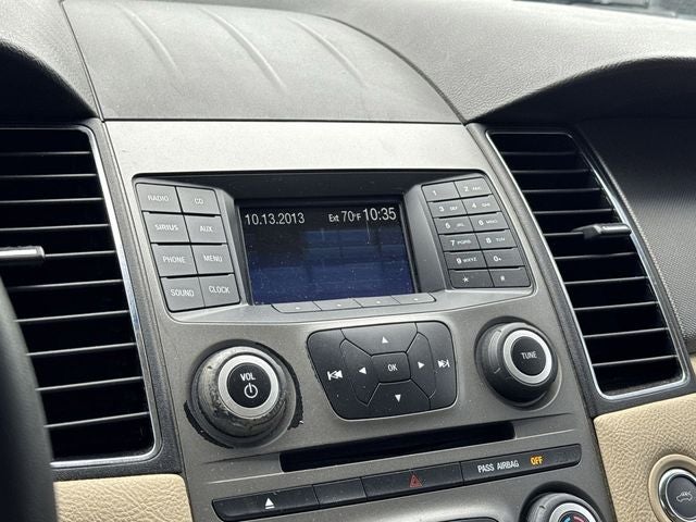 2014 Ford Taurus SE