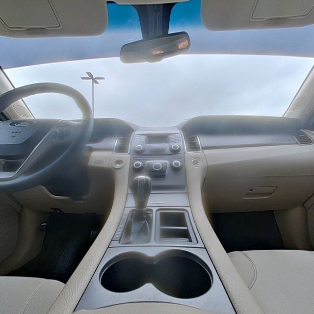 2014 Ford Taurus SE