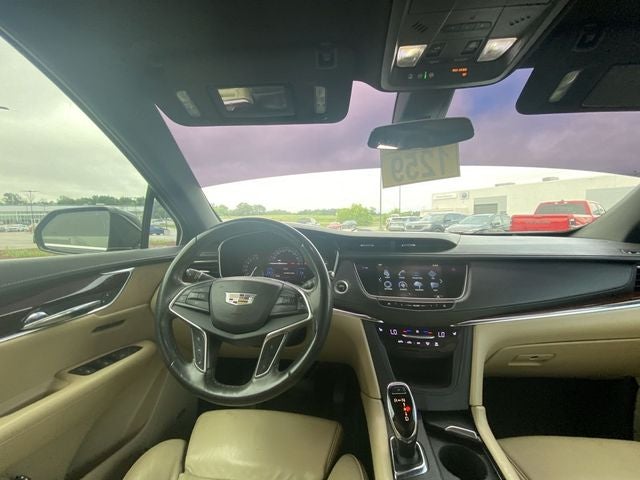 2017 Cadillac XT5 Luxury