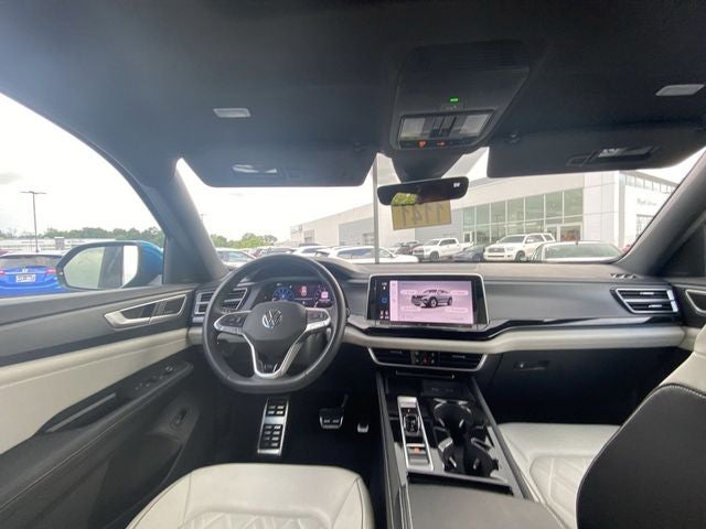 2024 Volkswagen Atlas Cross Sport 2.0T SEL Premium R-Line