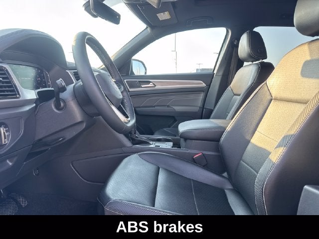 2022 Volkswagen Atlas Cross Sport 2.0T SE w/Technology