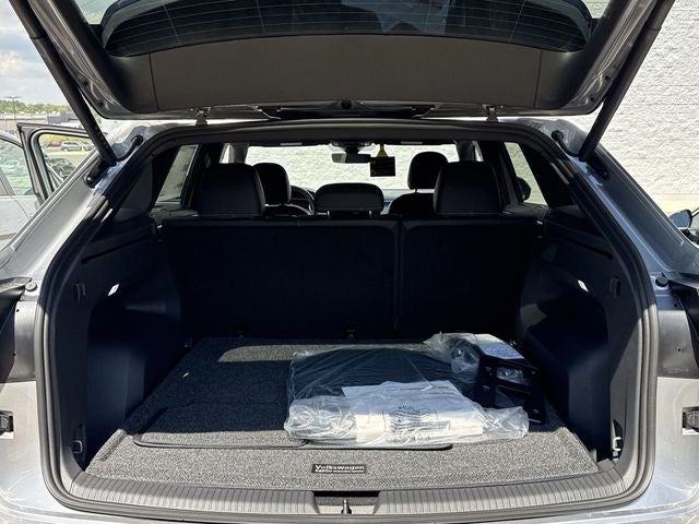 2026 Volkswagen Atlas Cross Sport SE w/Technology