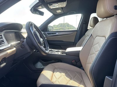 2026 Volkswagen Atlas Cross Sport SE w/Technology