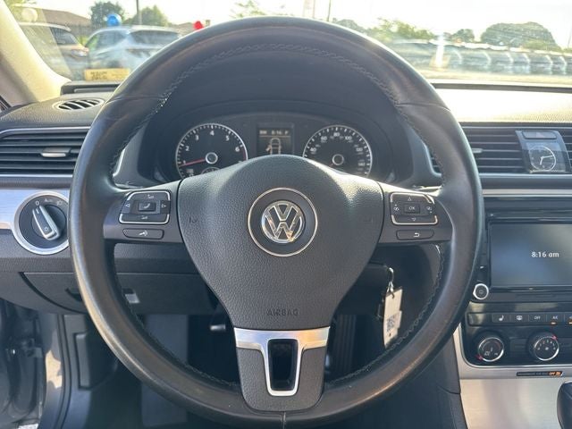 2013 Volkswagen Passat 2.5 SE