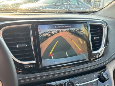 2023 Chrysler Pacifica Hybrid Limited