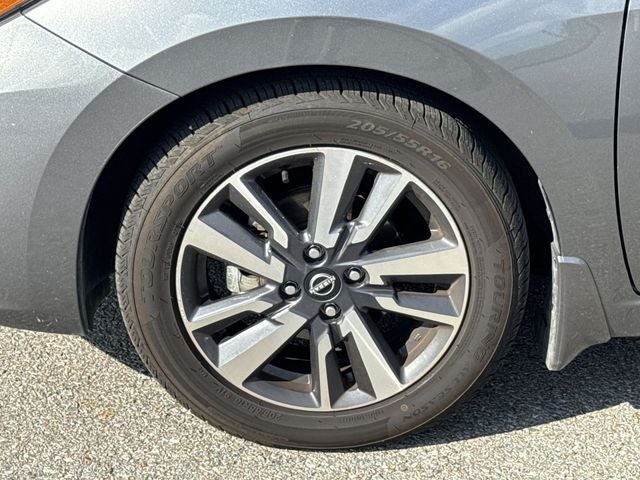 2024 Nissan Versa 1.6 S