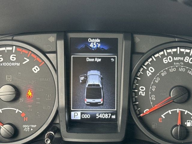 2022 Toyota Tacoma SR V6