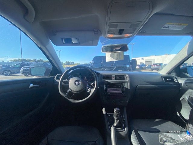2015 Volkswagen Jetta 2.0L S w/Technology