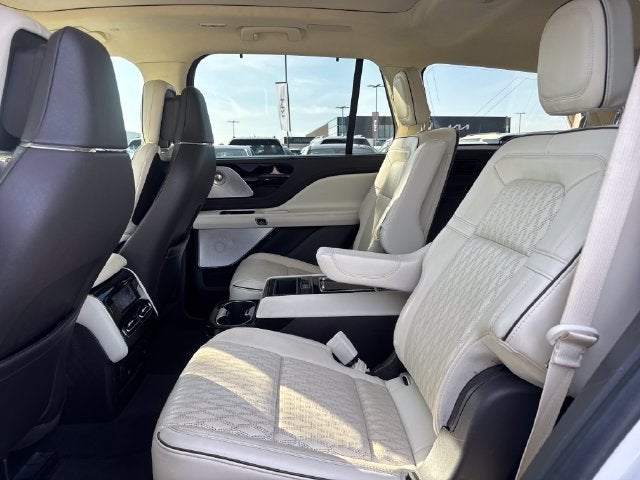 2022 Lincoln Aviator Black Label Premium
