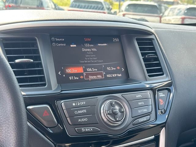 2020 Nissan Pathfinder S