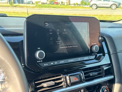 2024 Nissan Pathfinder SV