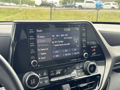 2021 Toyota Highlander LE