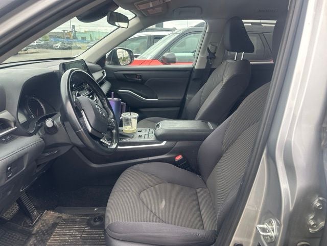 2021 Toyota Highlander LE