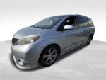 2014 Toyota Sienna SE 8 Passenger