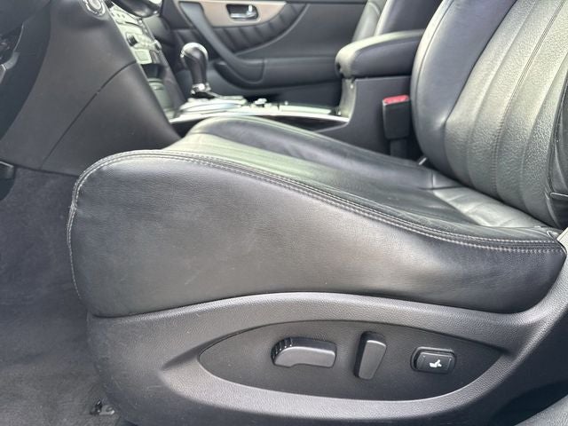2016 INFINITI QX70 Base