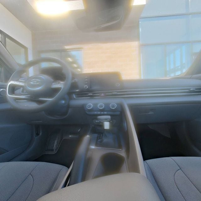 2023 Hyundai Elantra SE