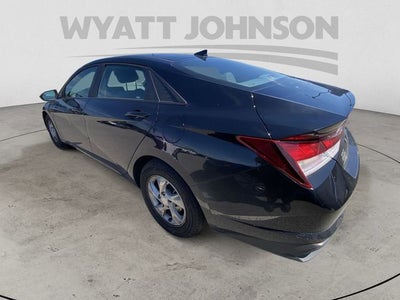 2023 Hyundai Elantra SE