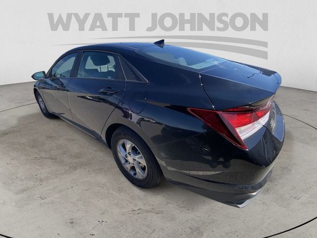 2023 Hyundai Elantra SE