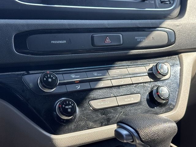 2021 Kia Sedona LX