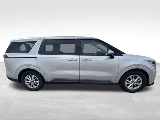 2022 Kia Carnival LX