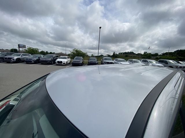 2022 Kia Carnival LX