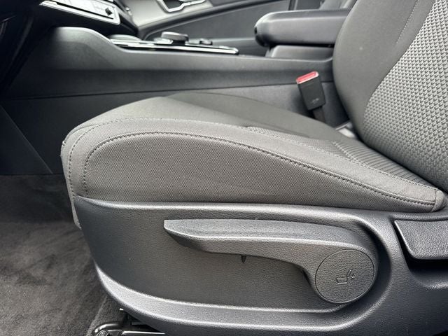 2025 Kia Sportage Hybrid LX