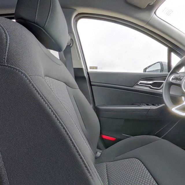 2025 Kia Sportage Hybrid LX