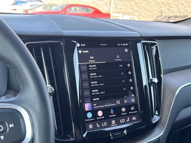 2022 Volvo XC60 B5 Momentum