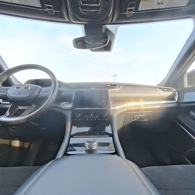 2022 Jeep Grand Cherokee Altitude