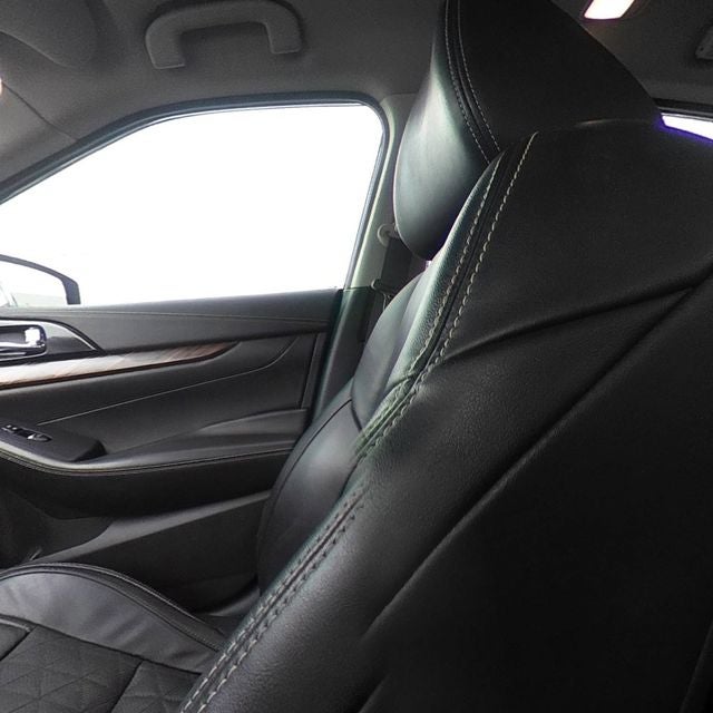 2017 Nissan Maxima Platinum