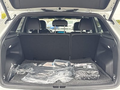2026 Volkswagen Atlas Cross Sport SEL R-Line Black