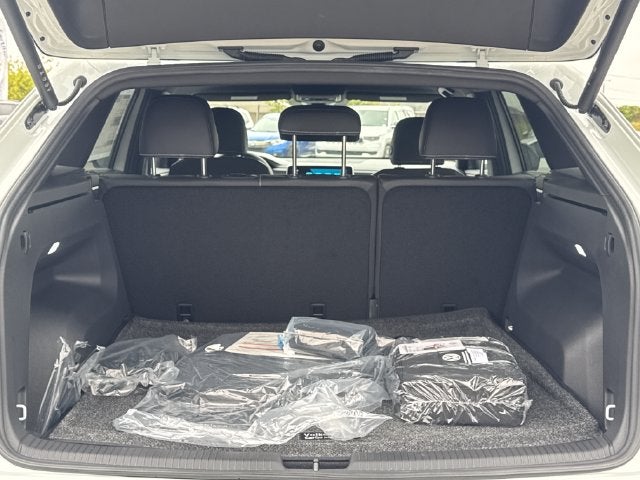 2026 Volkswagen Atlas Cross Sport SEL R-Line Black