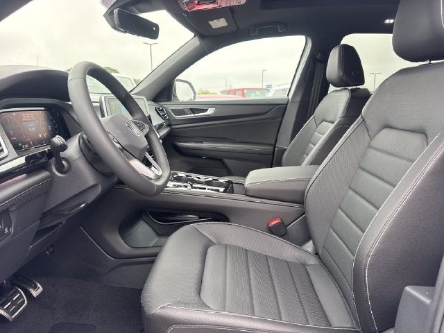 2026 Volkswagen Atlas Cross Sport SEL R-Line Black