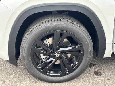 2026 Volkswagen Atlas Cross Sport SEL R-Line Black