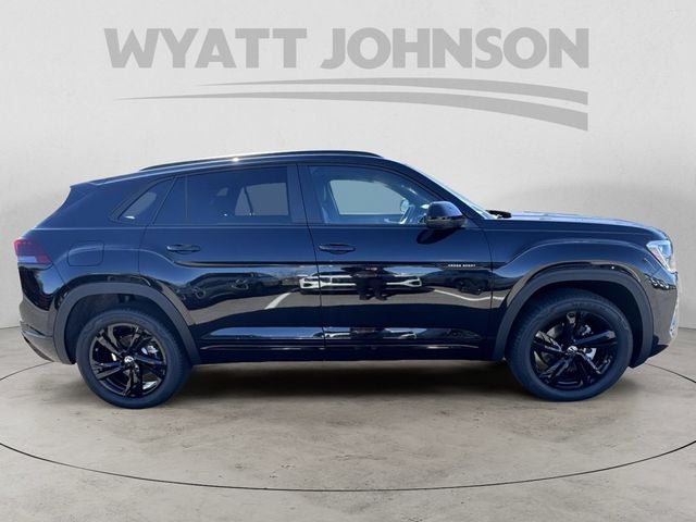 2026 Volkswagen Atlas Cross Sport 2.0T SEL R-Line Black