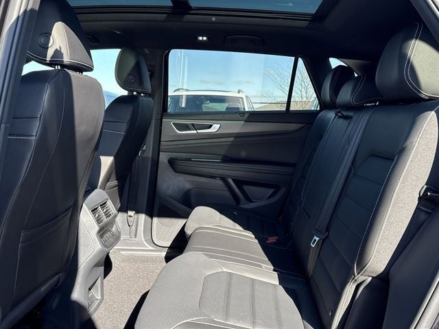 2026 Volkswagen Atlas Cross Sport 2.0T SEL R-Line Black