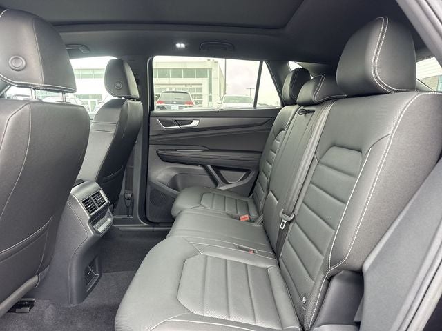 2026 Volkswagen Atlas Cross Sport 2.0T SEL R-Line Black