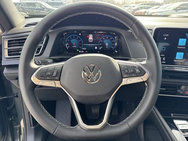 2026 Volkswagen Atlas Cross Sport 2.0T SEL