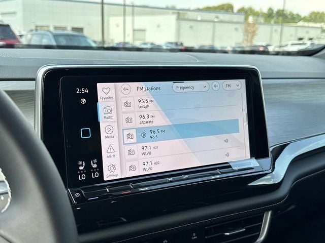 2026 Volkswagen Atlas Cross Sport 2.0T SE