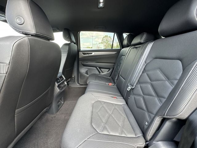 2026 Volkswagen Atlas Cross Sport 2.0T SE