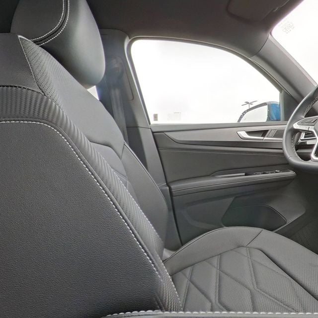 2025 Volkswagen Atlas Cross Sport 2.0T SE