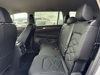 2026 Volkswagen Atlas 2.0T SE