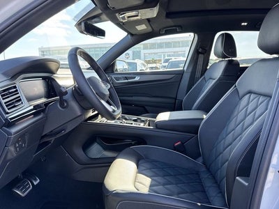 2026 Volkswagen Atlas Cross Sport 2.0T SEL Premium R-Line